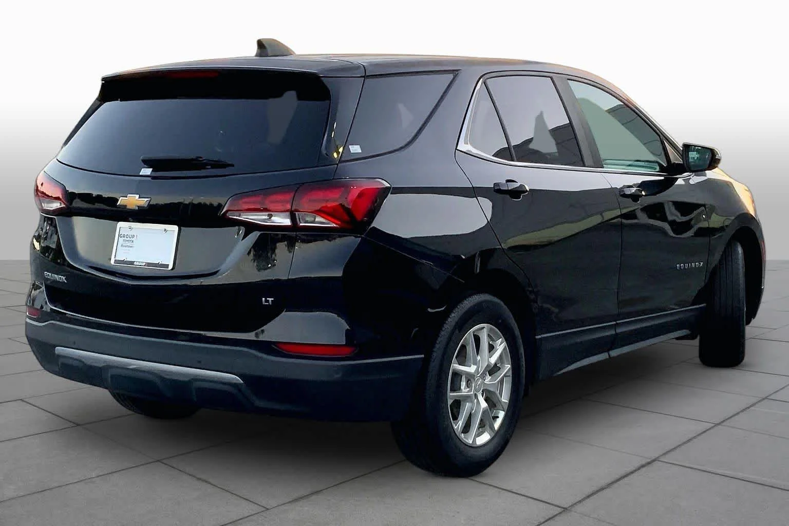 Used 2022 Mosaic Black Metallic Chevrolet LT image 12