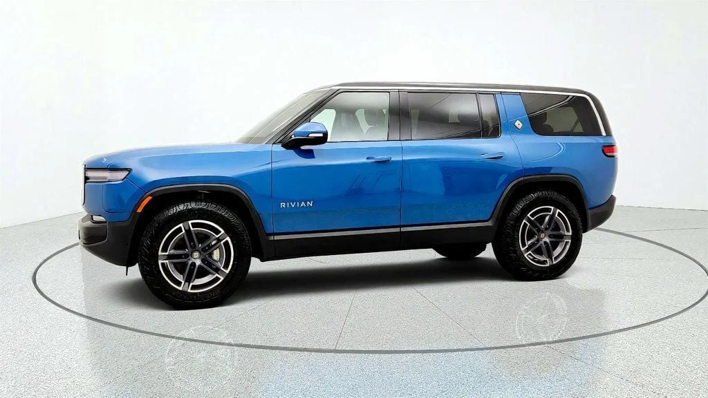 Used 2025 Rivian Blue Rivian Adventure Dual-Motor Standard Pack w/ Autonomy Driver Assistance image 8