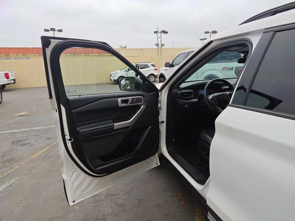 Used 2023 White Ford XLT image 5