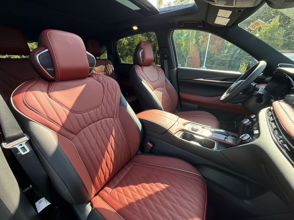 New 2027 MINERAL BLACK INFINITI Autograph AWD image 27