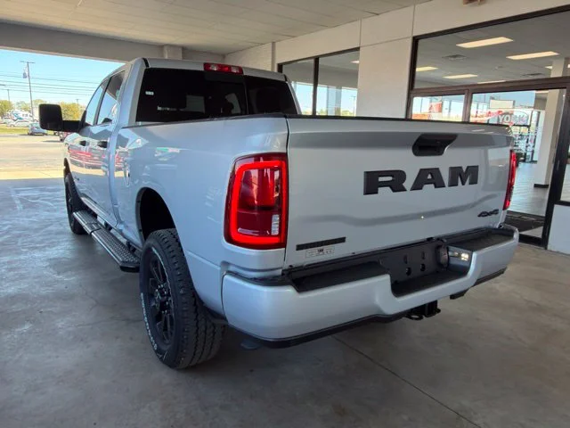 New 2027 Silver-Zynith Exterior Paint RAM Big Horn image 3