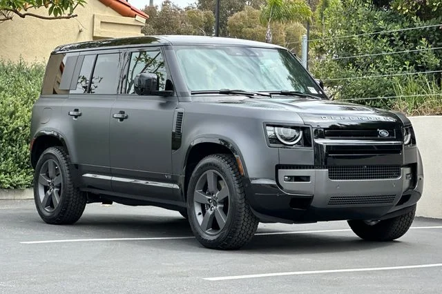 New 2026 Carpathian Grey Land Rover V8 image 7