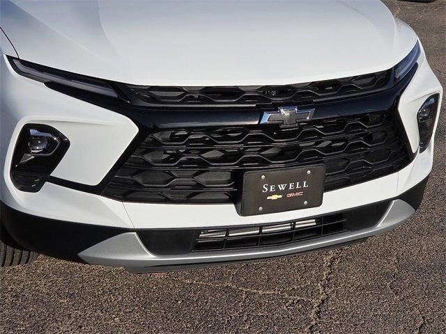 2025 Chevrolet Blazer 2LT photo 4