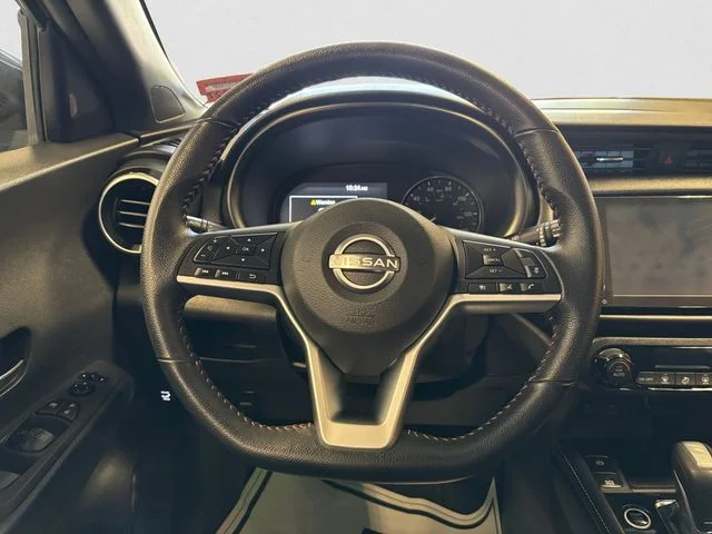 Used 2022 Gray Nissan SR image 13
