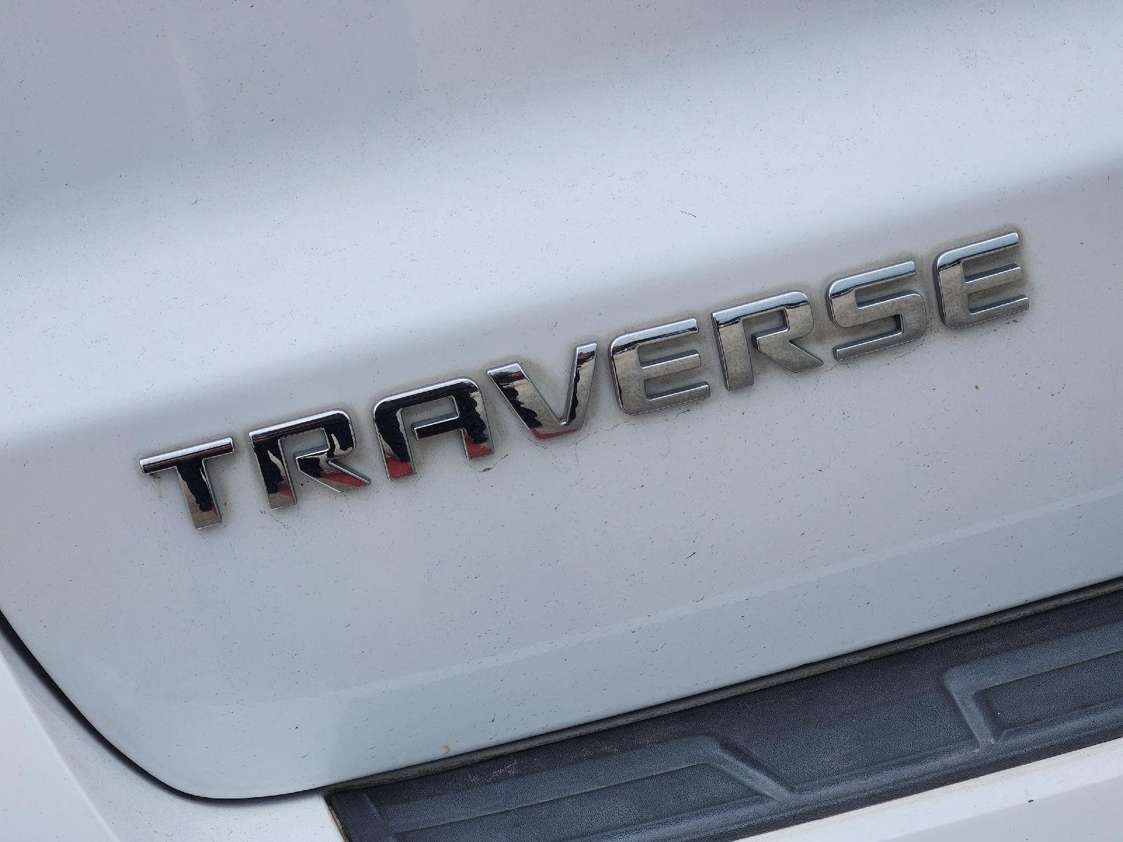 2017 Chevrolet Traverse LS - Photo 12
