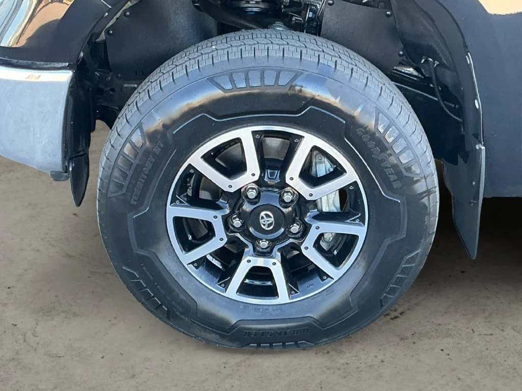 Used 2020 Black Toyota SR5 image 13