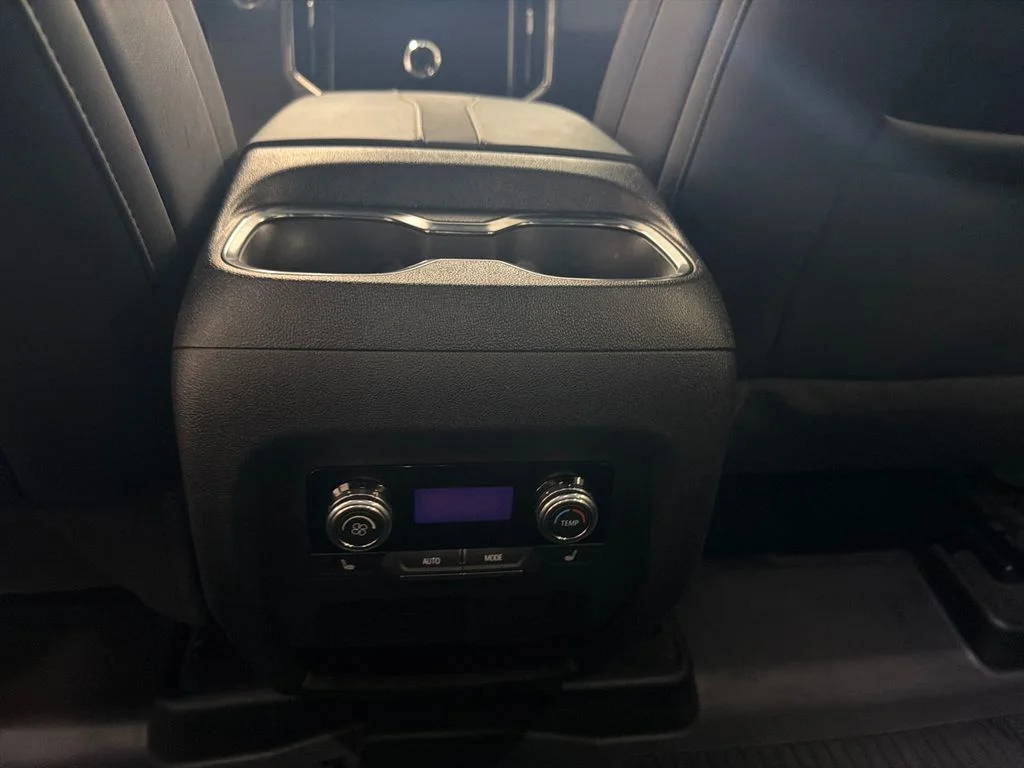 Used 2025 Silver GMC AT4 image 16