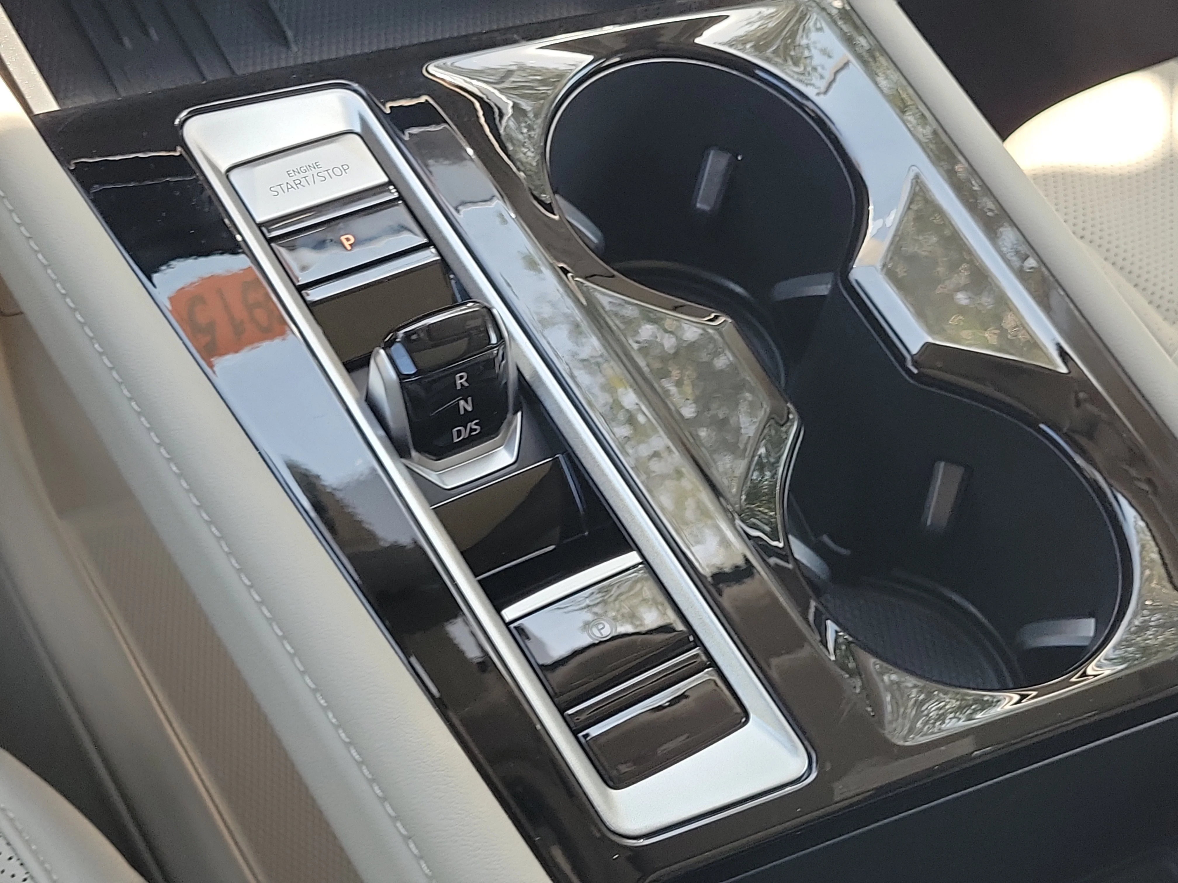 New 2026 Silver Volkswagen SE w/Technology image 26