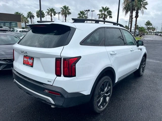 Used 2023 White Kia X-Line SX Prestige image 8
