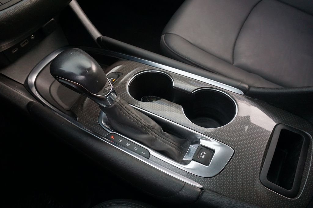Used 2022 Red Chevrolet LT image 20