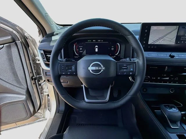 Used 2026 Gold Nissan Platinum image 11