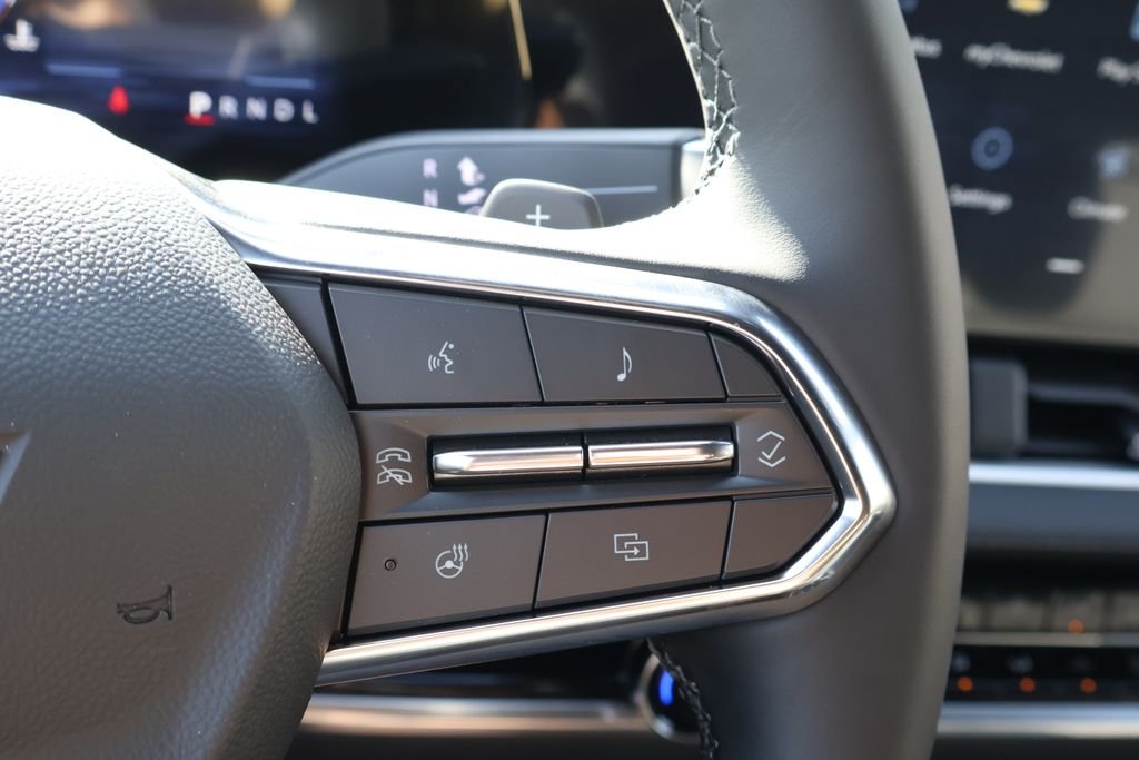 2027 Chevrolet Equinox LT - Photo 23