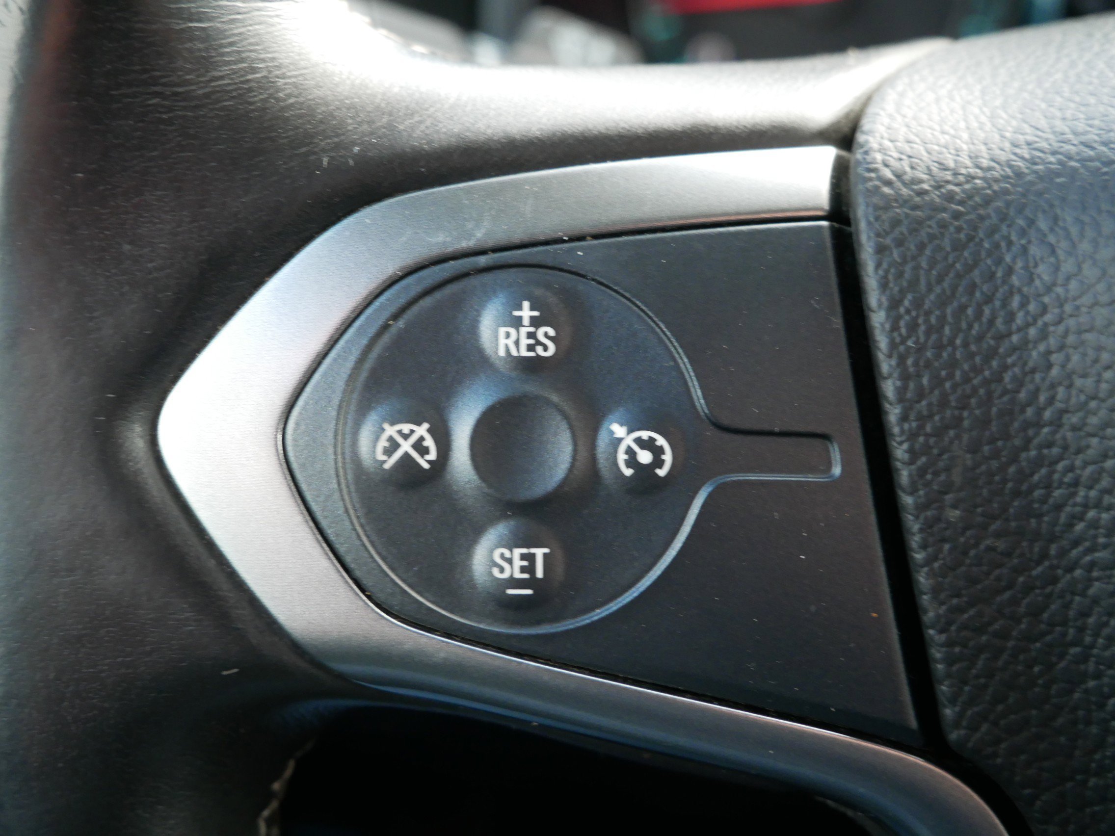 Used 2015 Deep Ruby Metallic Chevrolet LT image 20