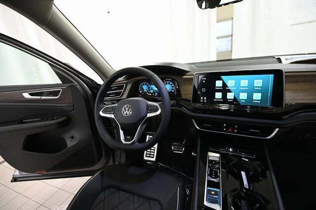 New 2026 Silver Volkswagen 2.0T SEL Premium R-Line image 33