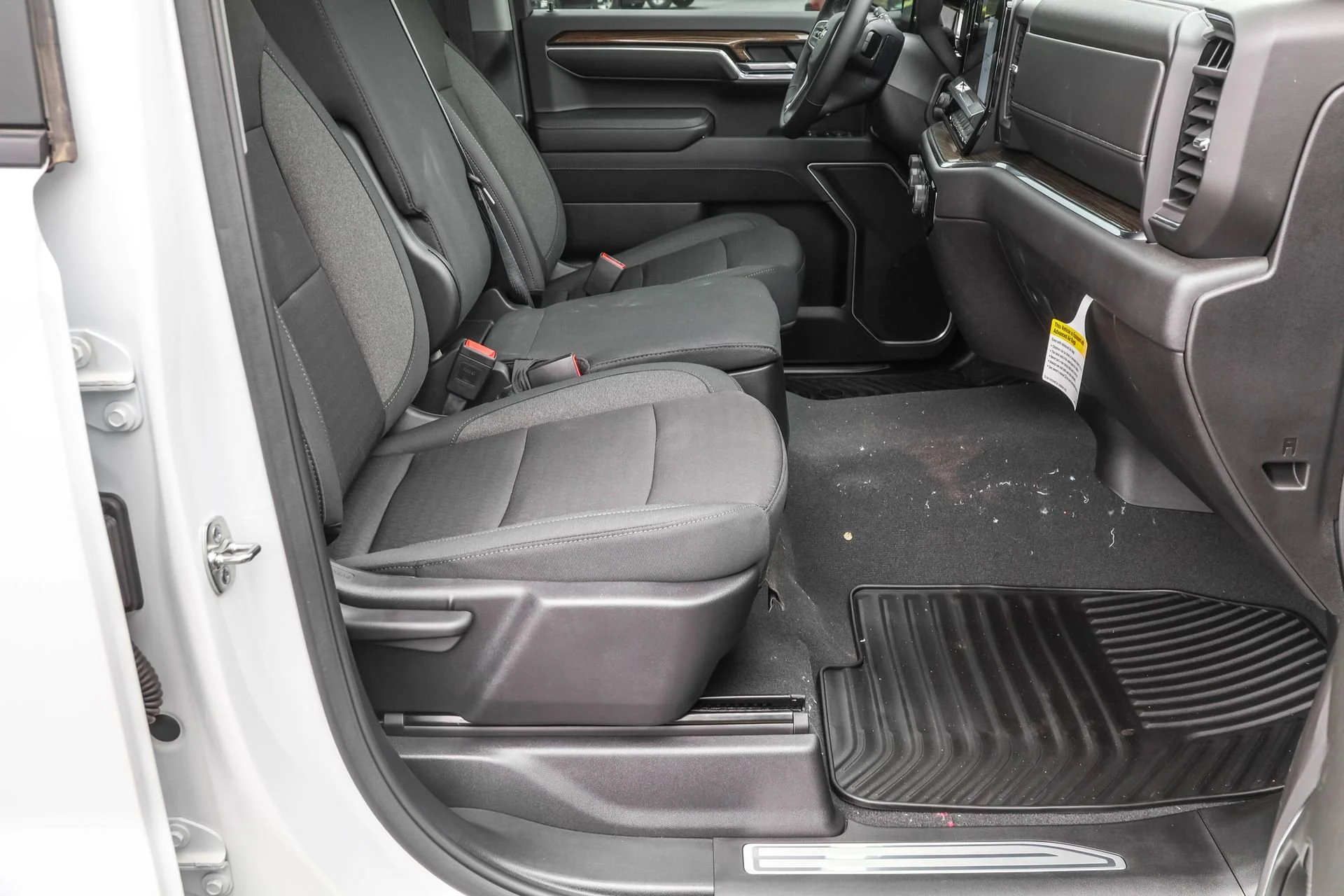 New 2025 Summit White Chevrolet LT (2FL) image 44