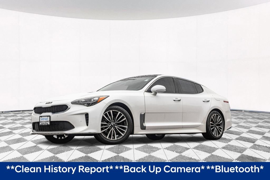 Used 2018 White Kia Premium image 2
