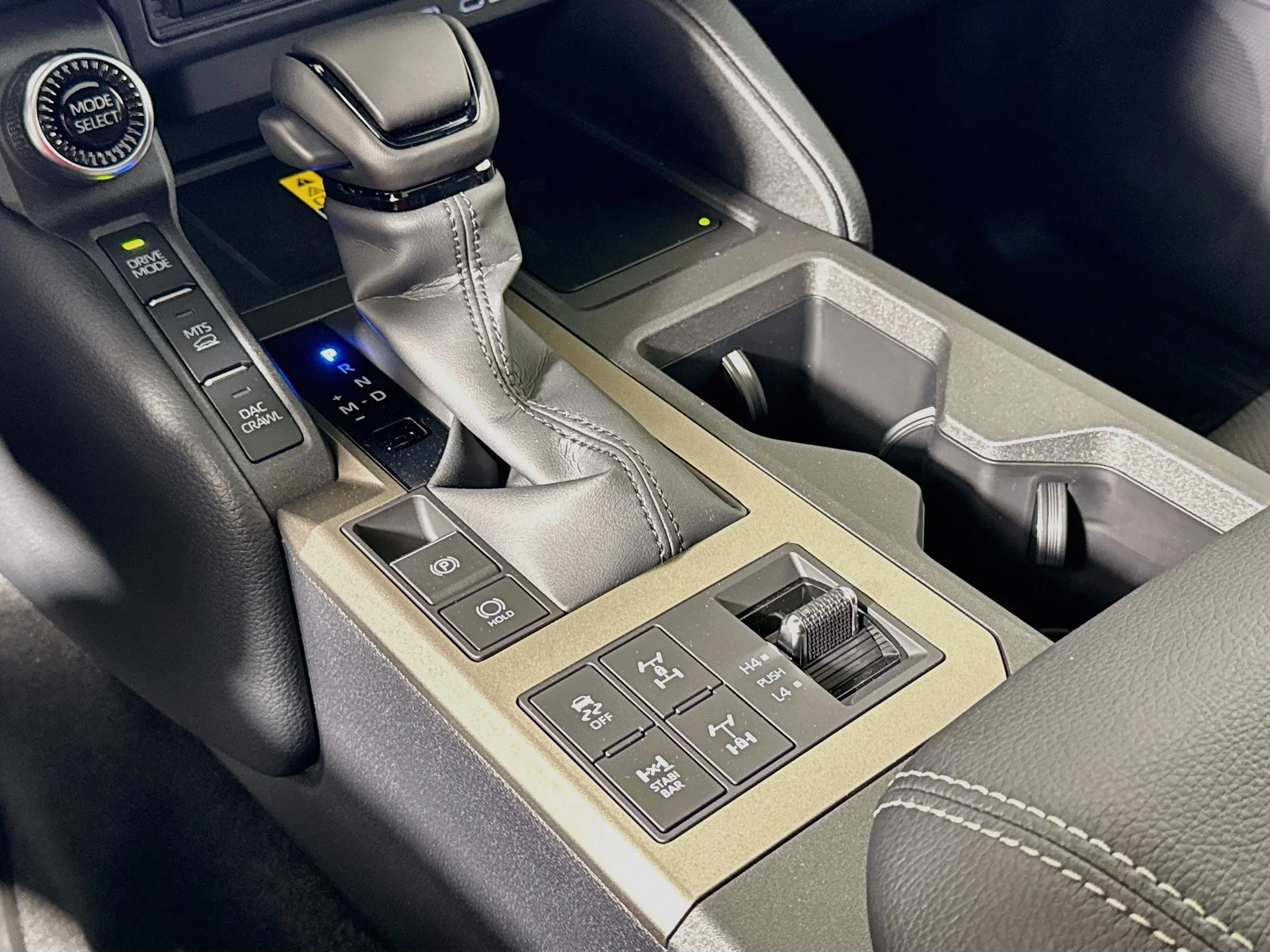 New 2027 Wind Chill Pearl Toyota Land Cruiser image 16