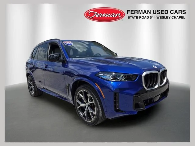 Used 2025 Blue BMW M60i image 1