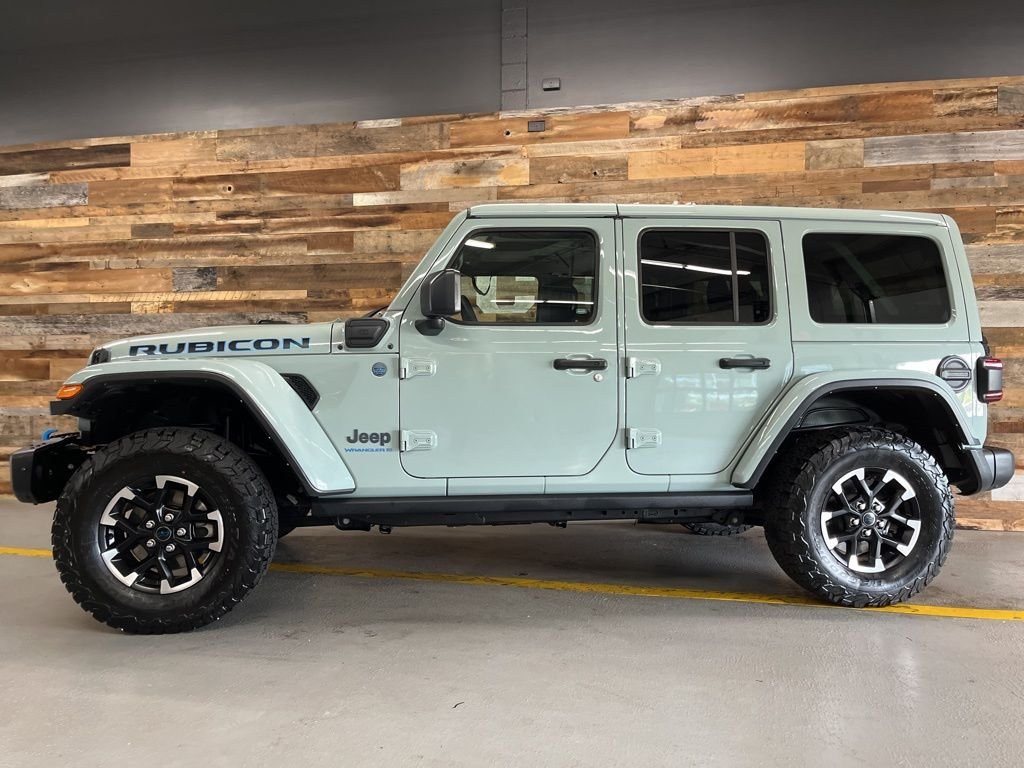 Used 2024 Earl Clearcoat Jeep Rubicon 4xe image 20