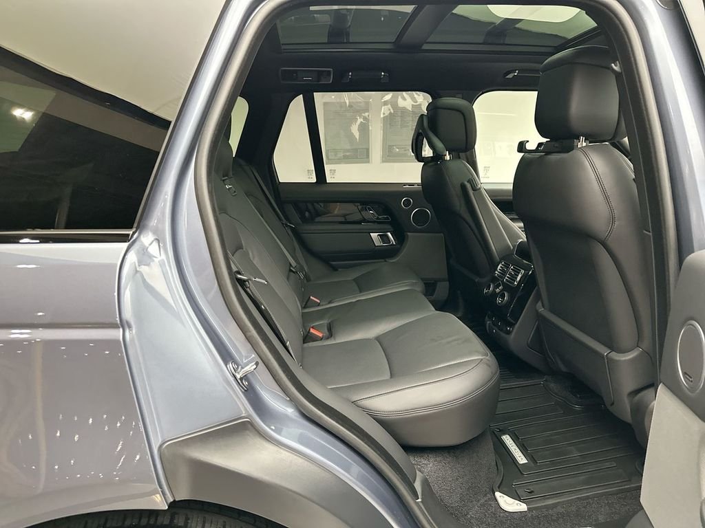 Used 2020  Land Rover HSE image 19