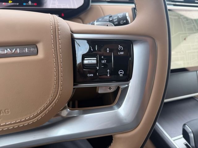 New 2026 Fuji White Land Rover SE image 23
