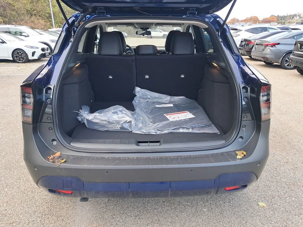 New 2026 Blue Nissan SR image 24