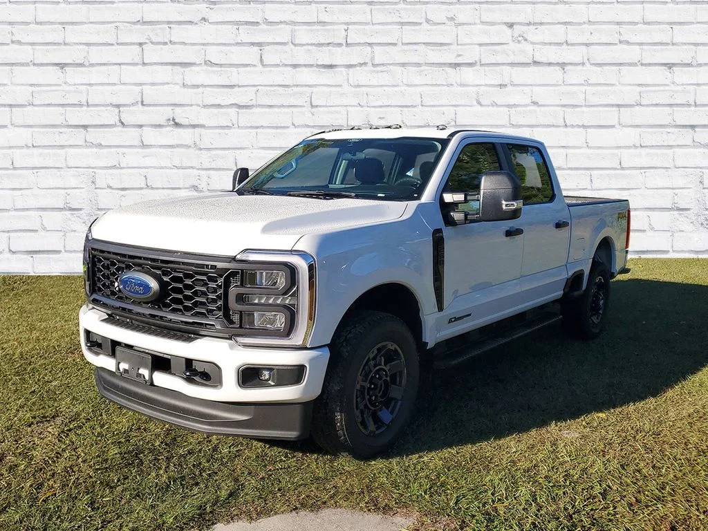 New 2026 Oxford White Ford F-250® XL image 5