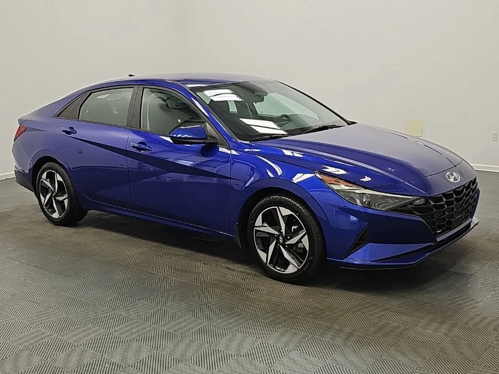 Used 2023 Hyundai Elantra SEL with VIN KMHLS4AG4PU571368 for sale in Mount Dora, FL