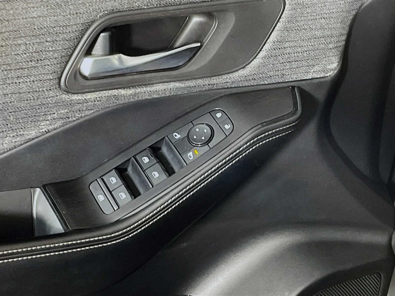 Used 2023 Gun Metallic Nissan SV image 15