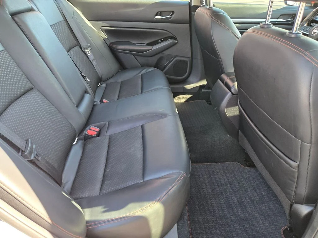 2024 Nissan Altima SR - Photo 17