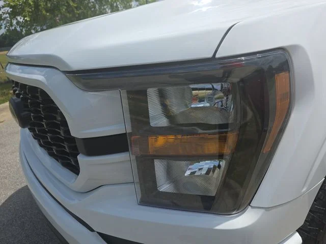 Used 2023 White Ford XL image 31