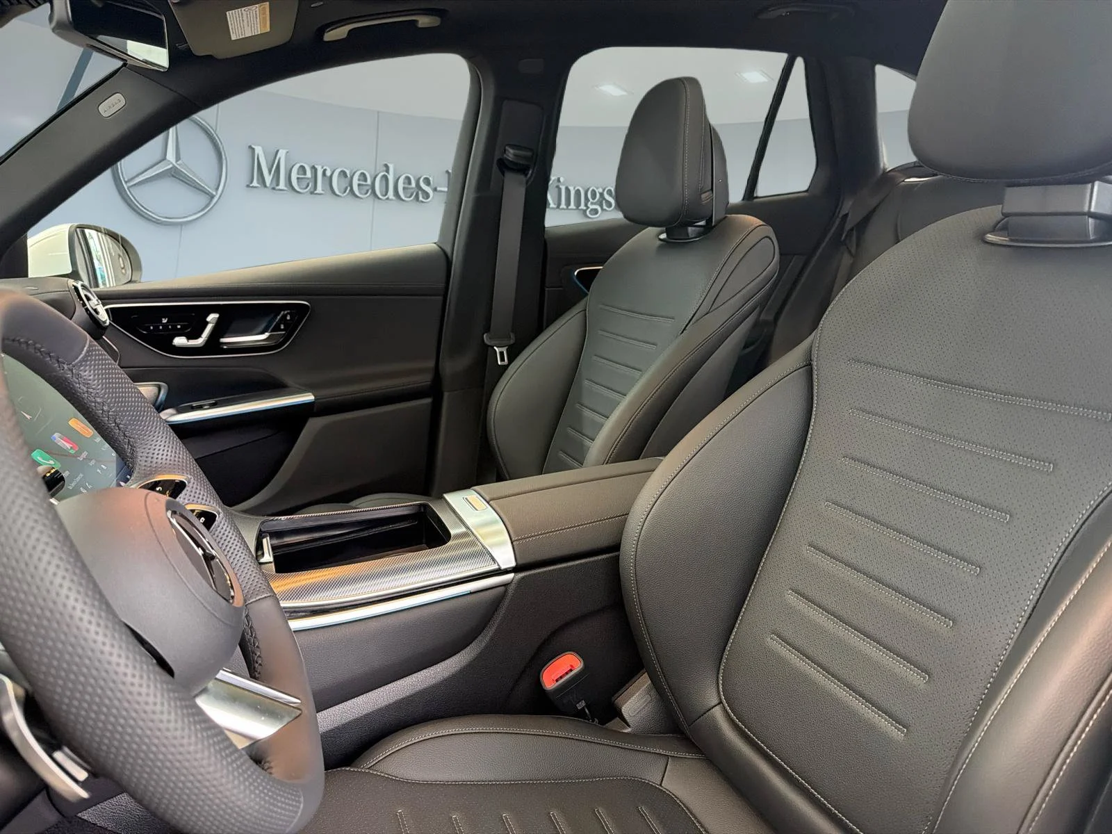Used 2026 White Mercedes-Benz GLC 300 image 14