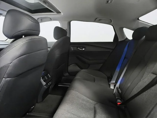 Used 2025 Gray Honda SE image 19