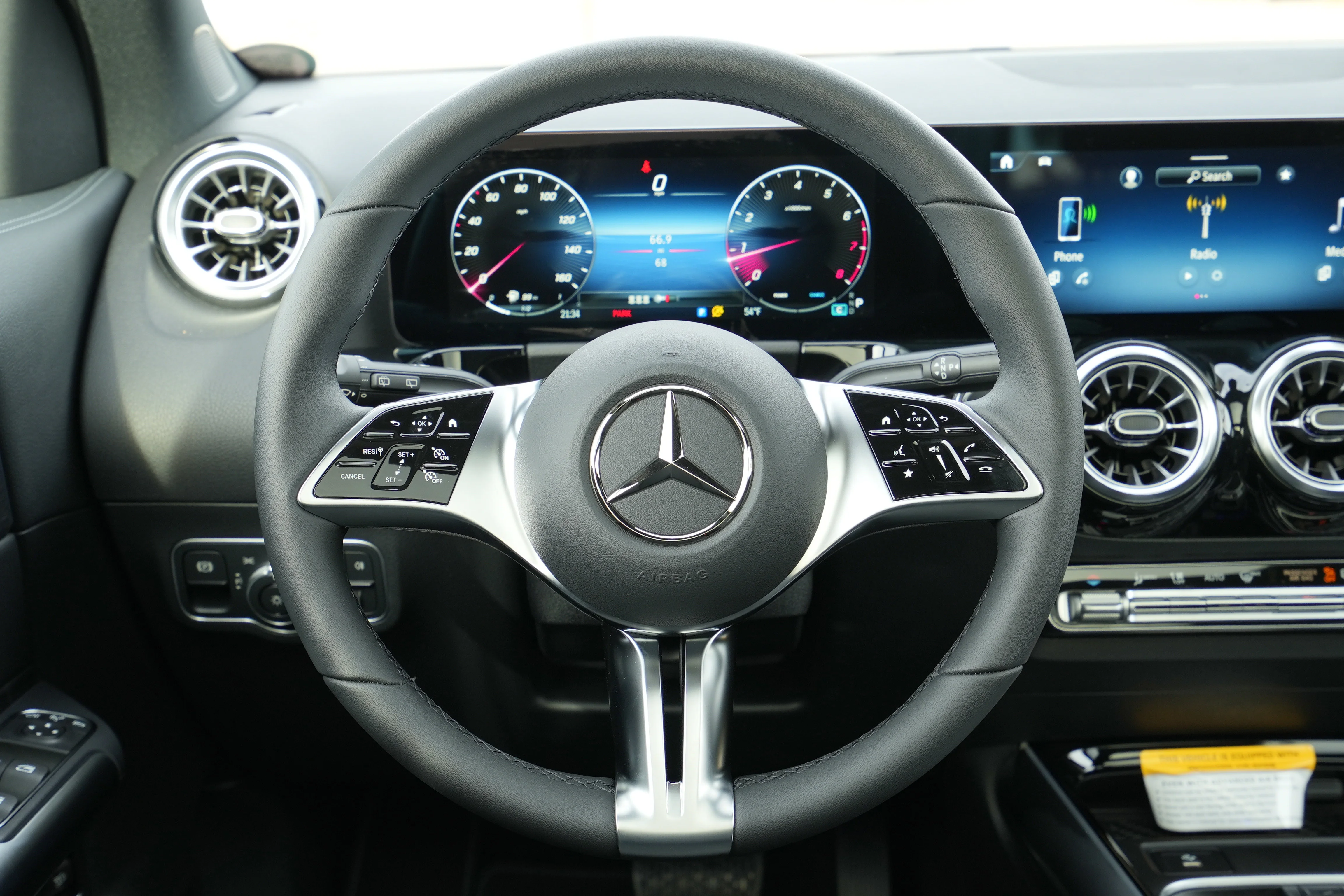 Used 2026 Gray Mercedes-Benz GLA 250 image 22