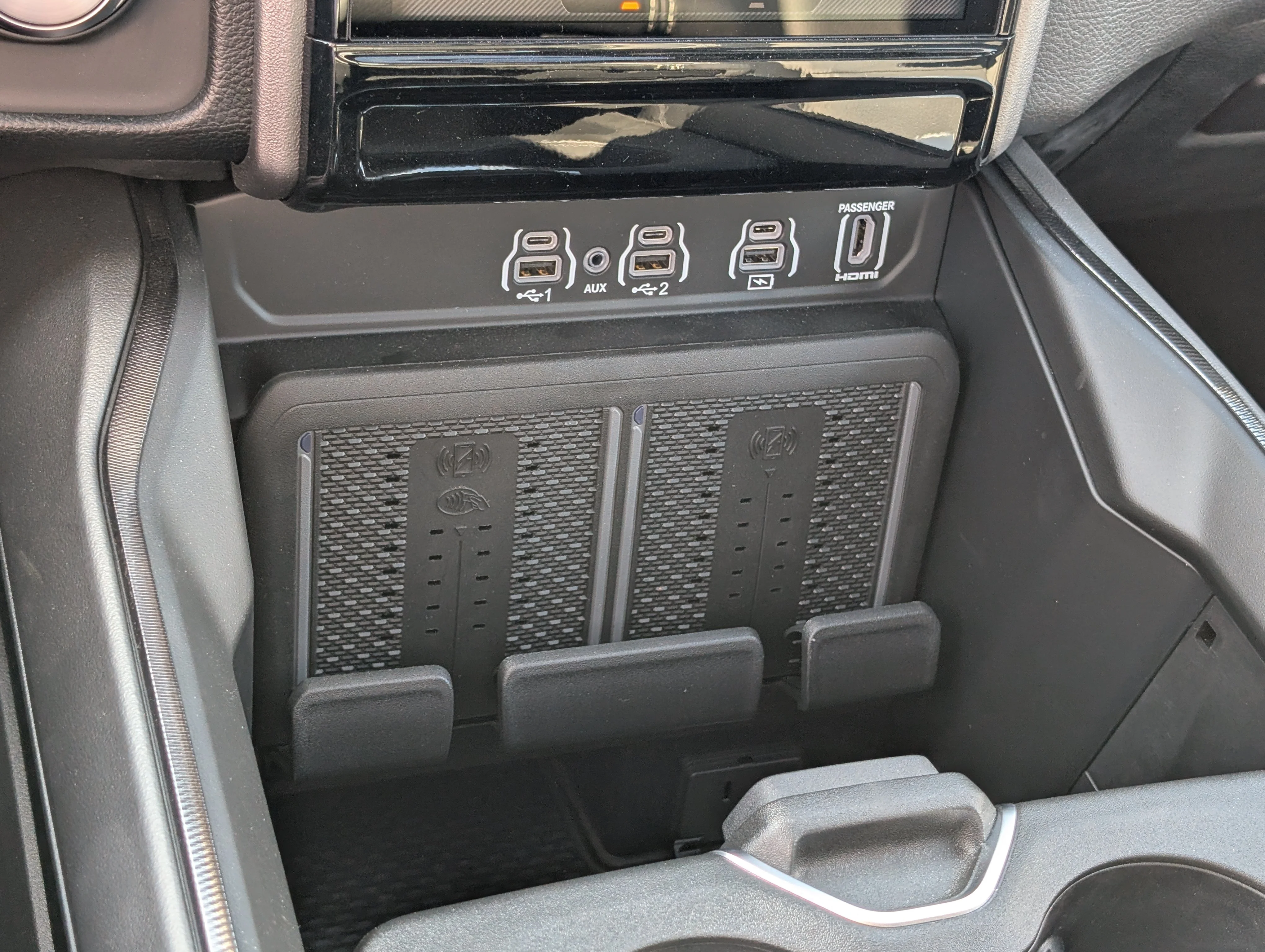 New 2026 Diamond Black Crystal Pearl Ram Sport image 32