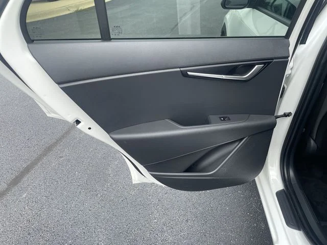 2026 Kia Niro LX - Photo 28