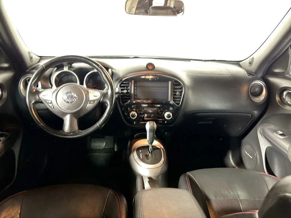 Used 2015 Black Nissan SL image 12
