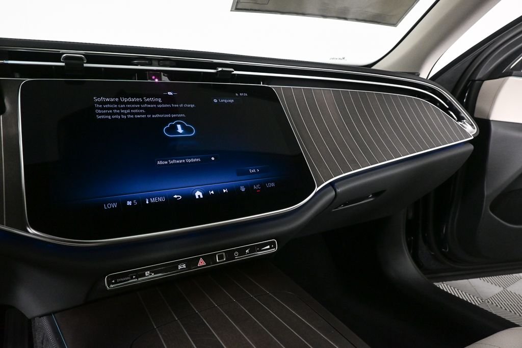 New 2026 Nautical Blue Metallic Mercedes-Benz E 450 image 13