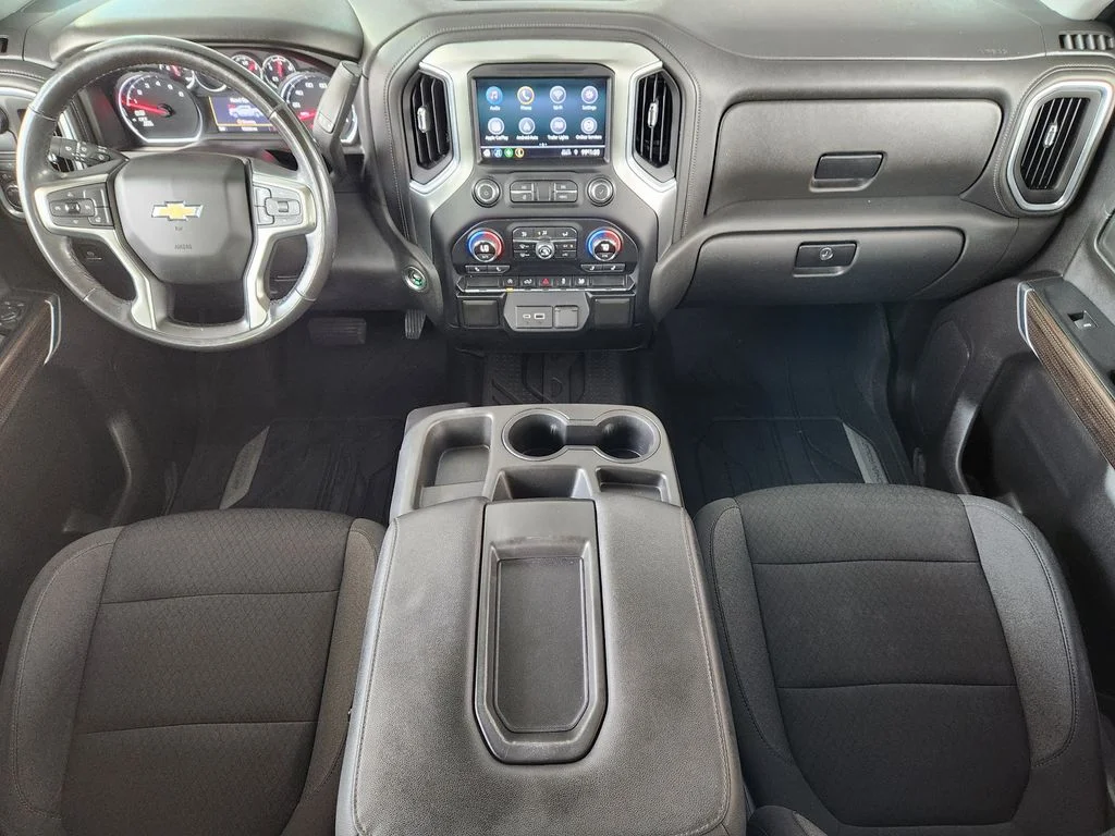 Used 2021 Silver Chevrolet LT image 27