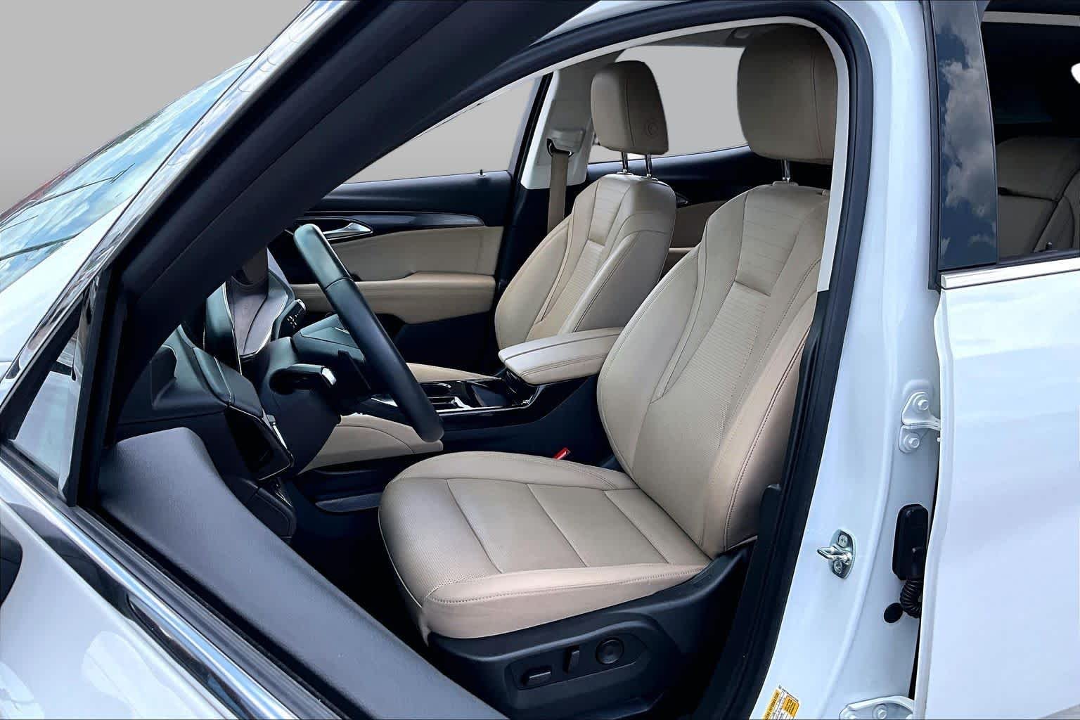 Used 2024 Summit White Buick Preferred image 8