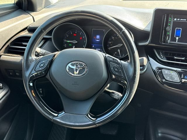 Used 2018 Black Toyota XLE Premium image 12