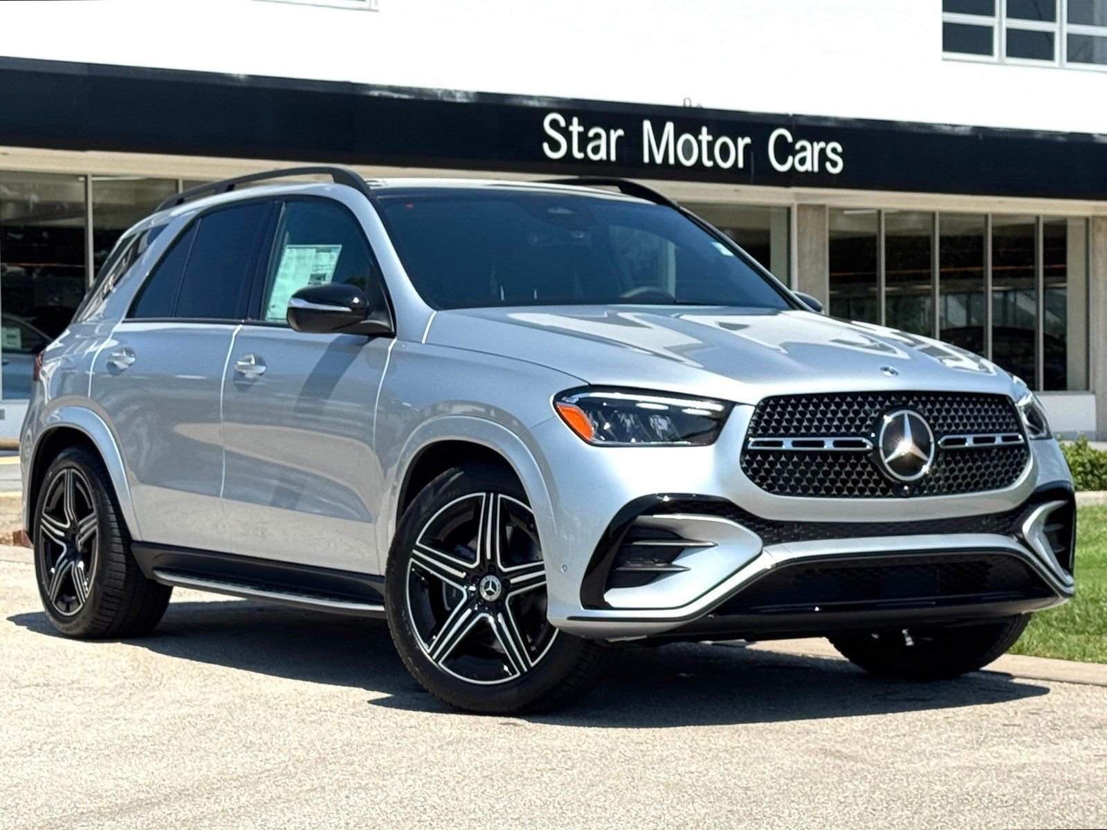 New 2026 Cirrus Silver Metallic Mercedes-Benz GLE 450 image 1