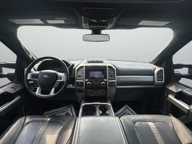 Used 2019  Ford Platinum image 9