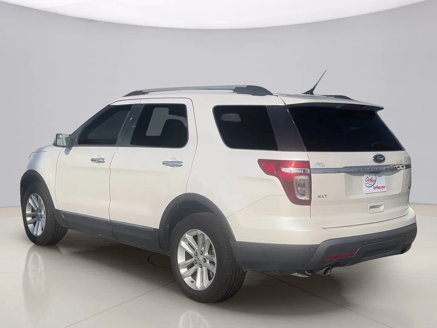 Used 2014 White Ford XLT 4WD image 3