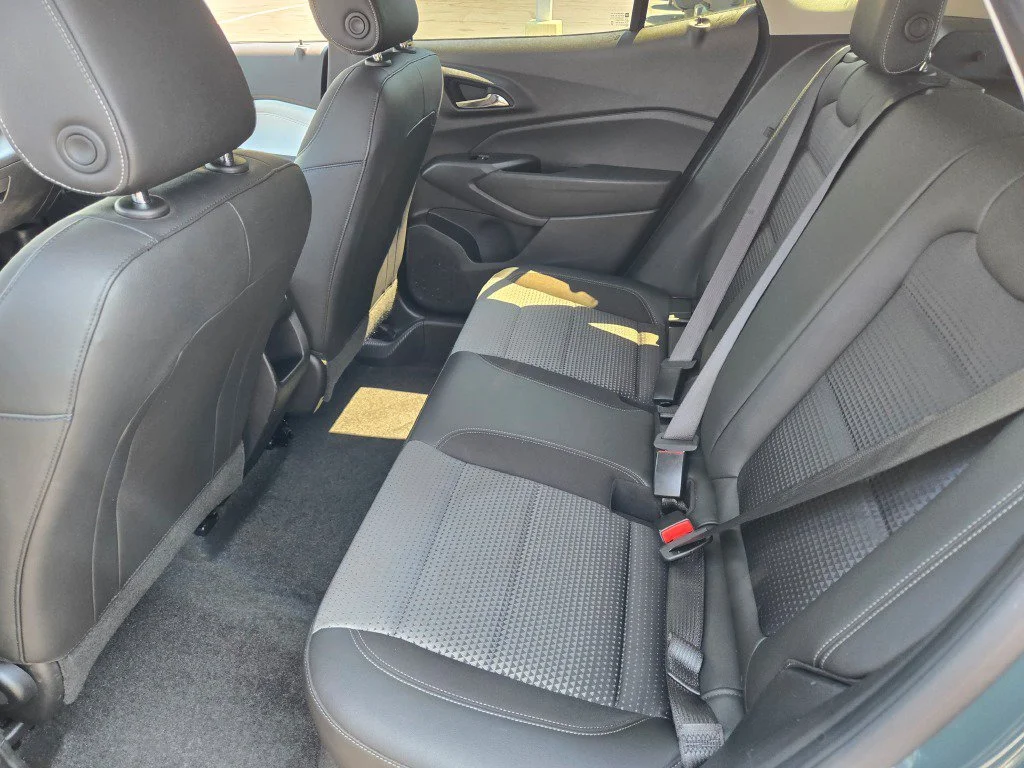 Used 2025 Cypress Gray Chevrolet LT image 16