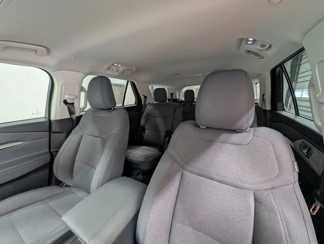 New 2026 Space White Metallic Ford Active image 43