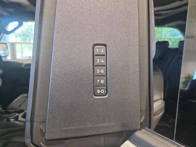 New 2026 Avalanche Gray Ford Badlands® image 68