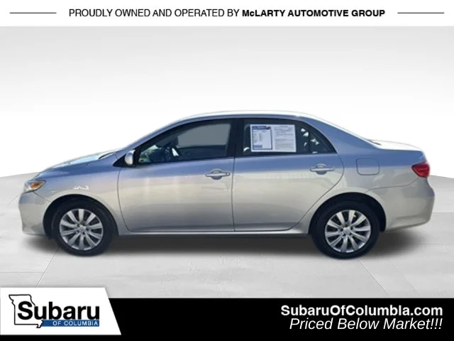 Used 2013 Silver Toyota LE image 5