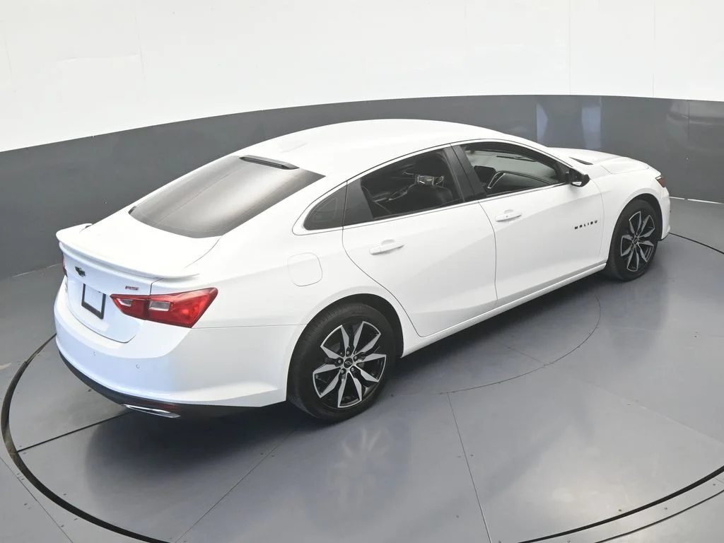 Used 2024 Summit White Chevrolet RS image 44