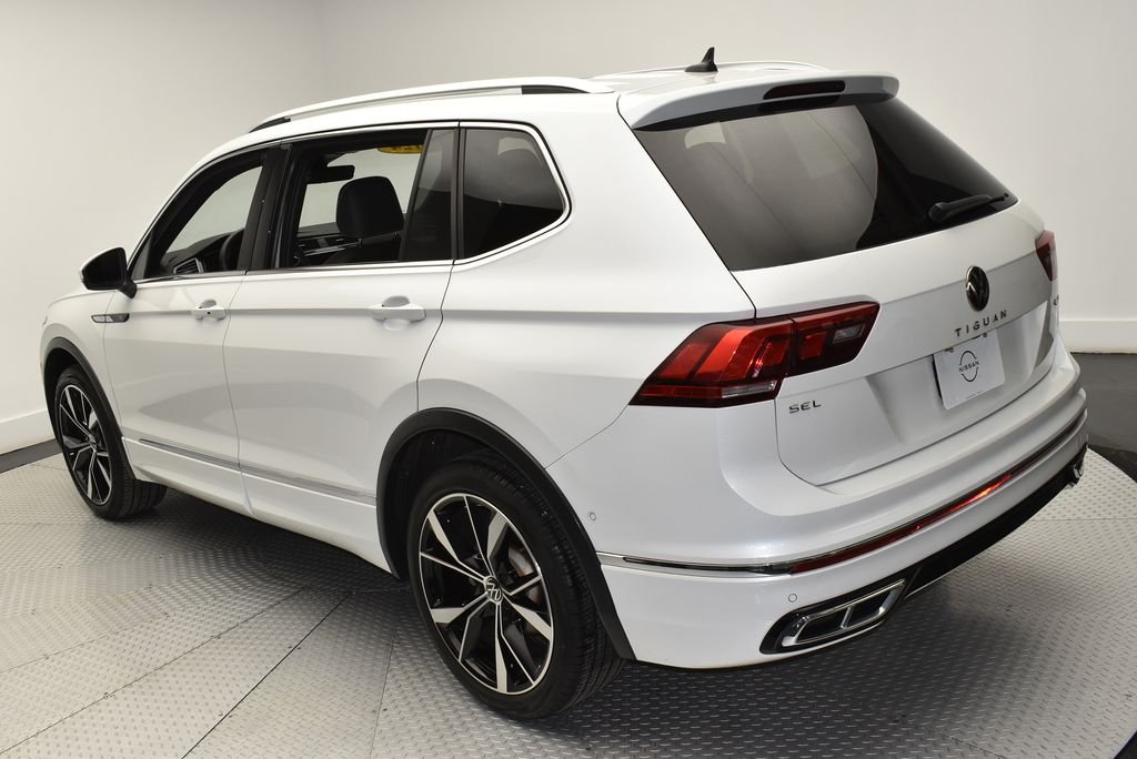Used 2024 White Volkswagen 2.0T SEL R-Line image 7
